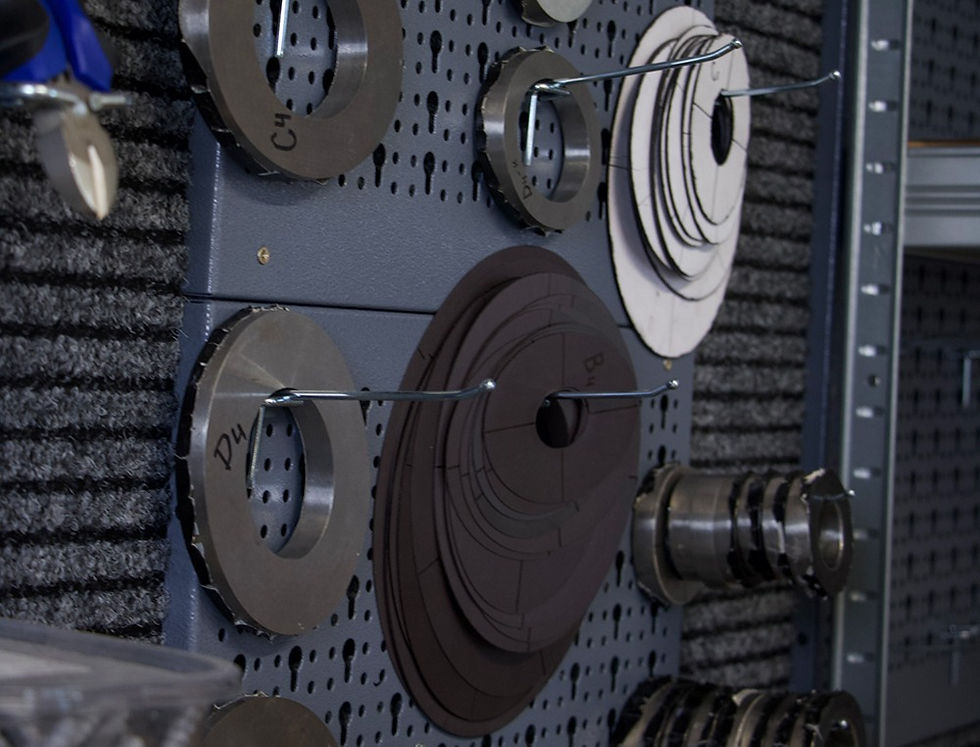 02. Вибивання ямок