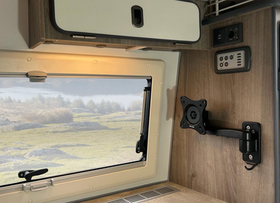 go pod gebraucht kaufen Go-Pod mini Wohnwagen nur 750kg Neu in Deutschland kein Niewiadow in  Sachsen - Ottendorf-Okrilla | Gebrauchter Wohnwagen gebraucht kaufen main image 0