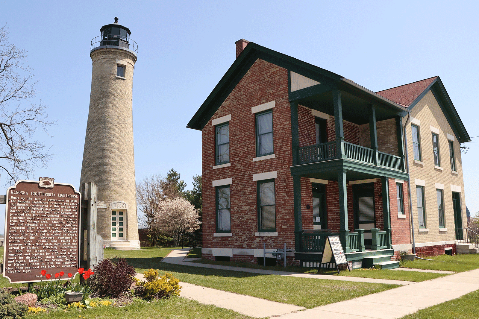 lighthouse museum.gif