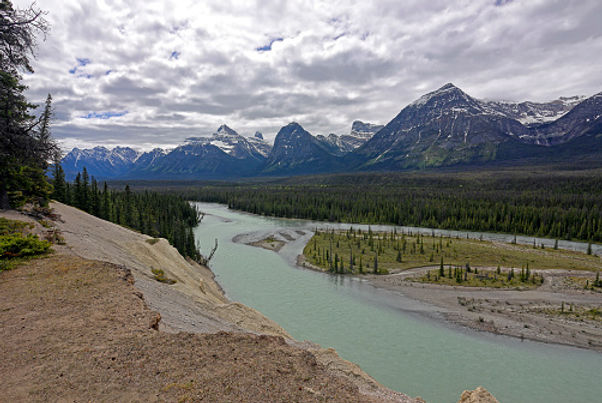 athabasca valley.jpg