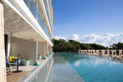 6_Swim-Out-Facade