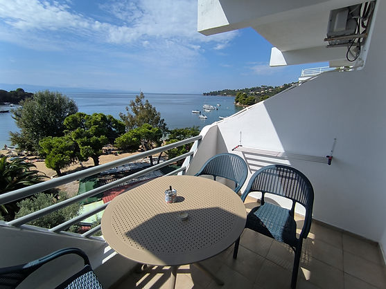 Studio Stella (orange) inside - kolios skiathos.jpg