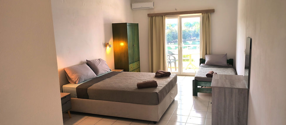 Stella studios Green inside - kolios ski