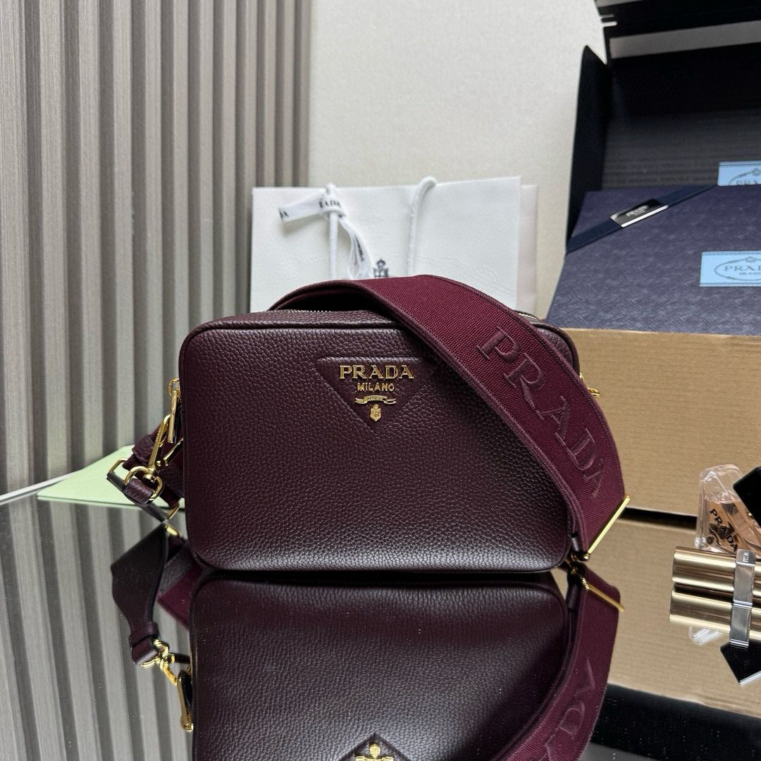 PRADA BAG