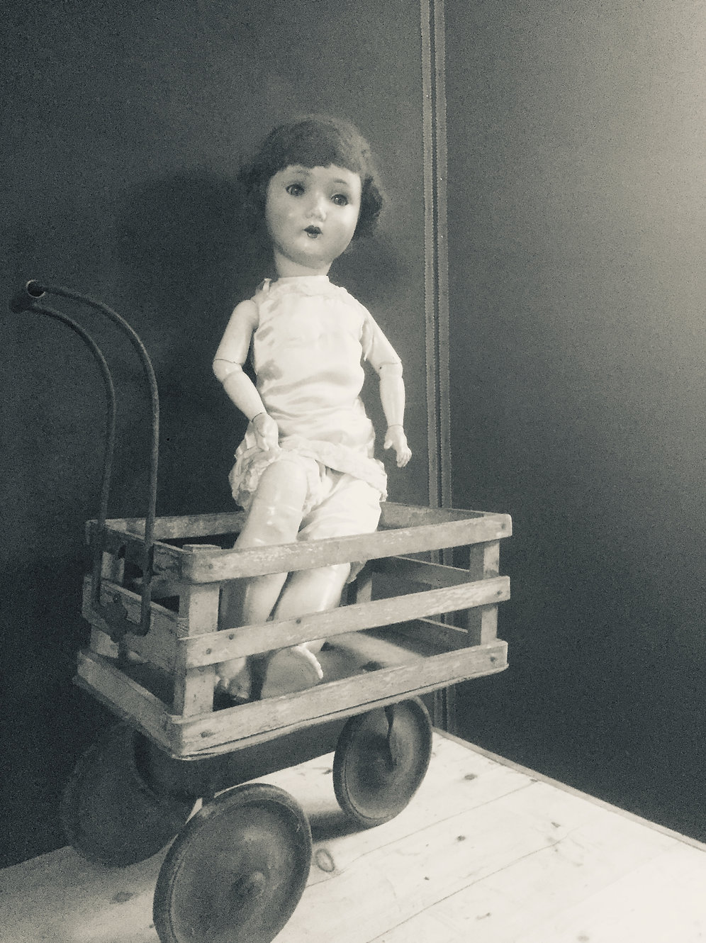 ANTIQUEVINTAGE ORIGINAL CHILDS PUSH CARTMILK TROLLEYDOLLS PRAMPUSH CHAIR ANTIQUEVINTAGE ORIGINAL CHILDS PUSH CARTMILK TROLLEYDOLLS PRAMPUSH CHAIR