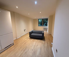 Flat 9 Cleeve Court, Cleeve Road, Leatherhead, KT22 7UZ
