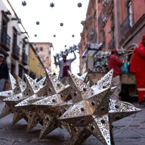BRILLAN CALLES DE SAN MIGUEL DE ALLENDE ESTE CIERRE DE AÑO, CON SU ESENCIA Y TALENTO SANMIGUELENSES