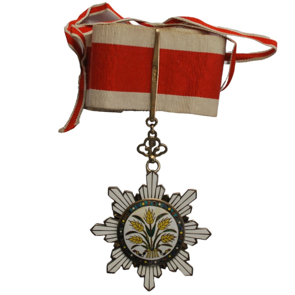 China - Order of the Golden Grain – Third Class Commander Neck Badge (Type 2)