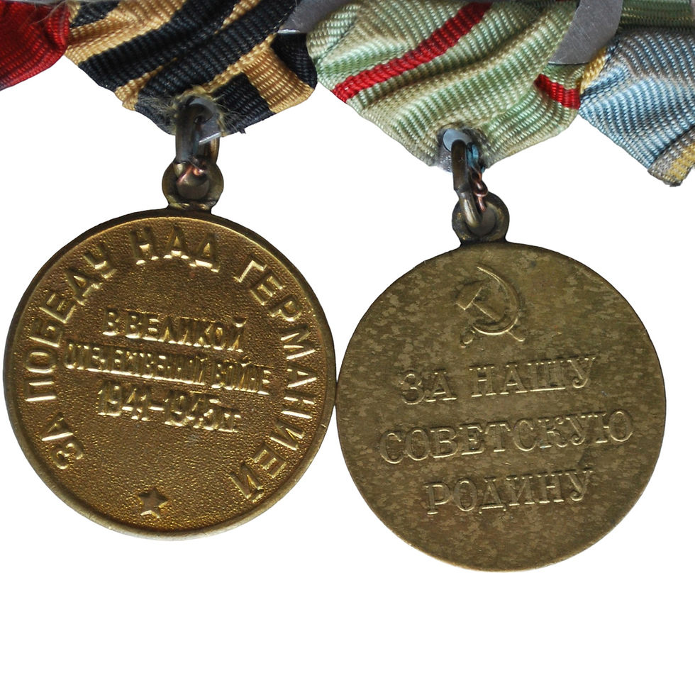 الصورة المصغرة: Soviet Union - Medal Group Mounted on a Bar