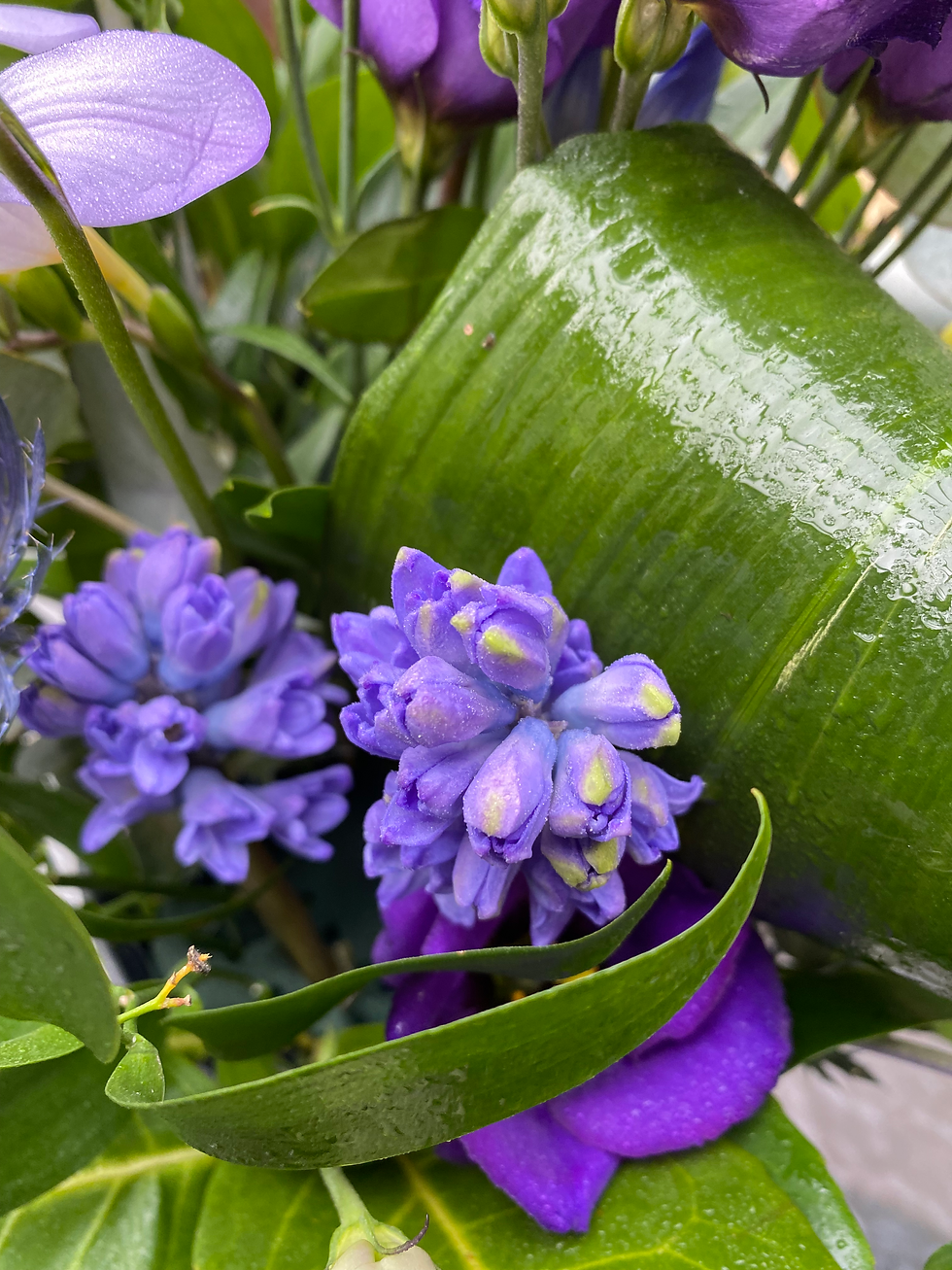 Thumbnail: Lisianthus arrangement 