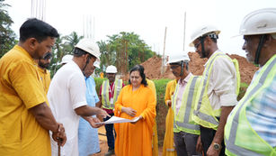 Pujaniya Raseshwari Devi Ji Reviews Progress of Upasana Bhawan Construction