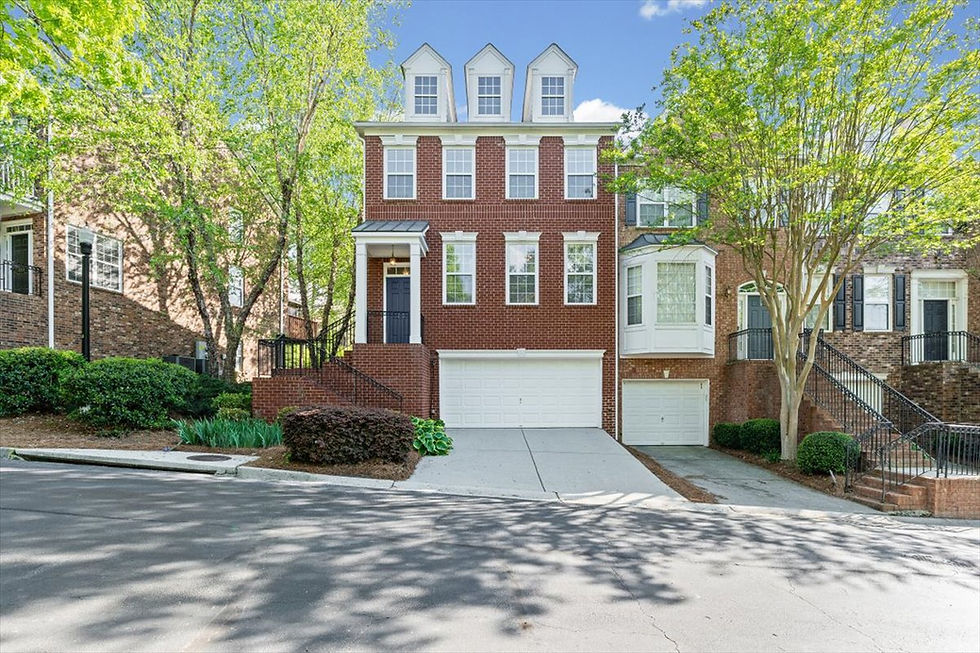Joe Smith Realtor successfully gets Smyrna Highlands View townhouse under contract in one day and $20k over asking price