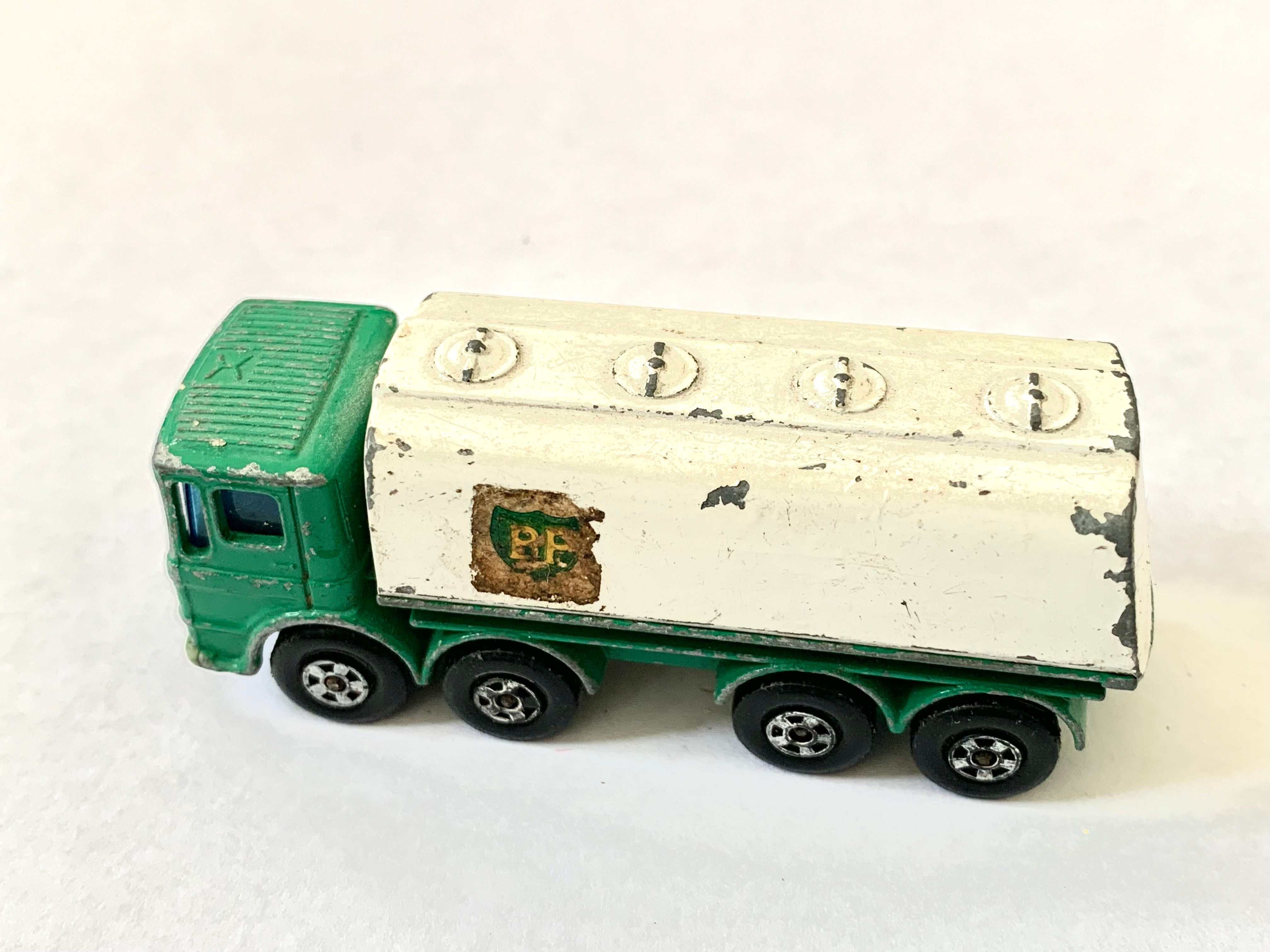 Leyland Petrol Tanker - Ergomatic Cab