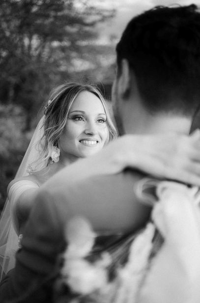 Portrait de la mariée lors d’un mariage au Domaine de Belric, reportage photo près de Perpignan.