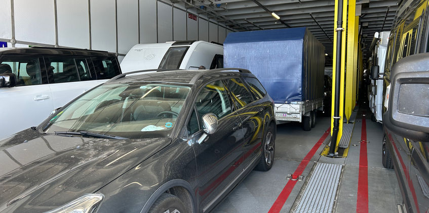 Kurier Norwegen Fähre Anhänger schnell sicher heute