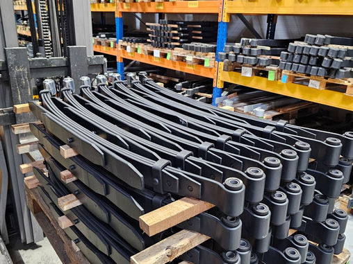 Pickup és kisteher hátsó rugó