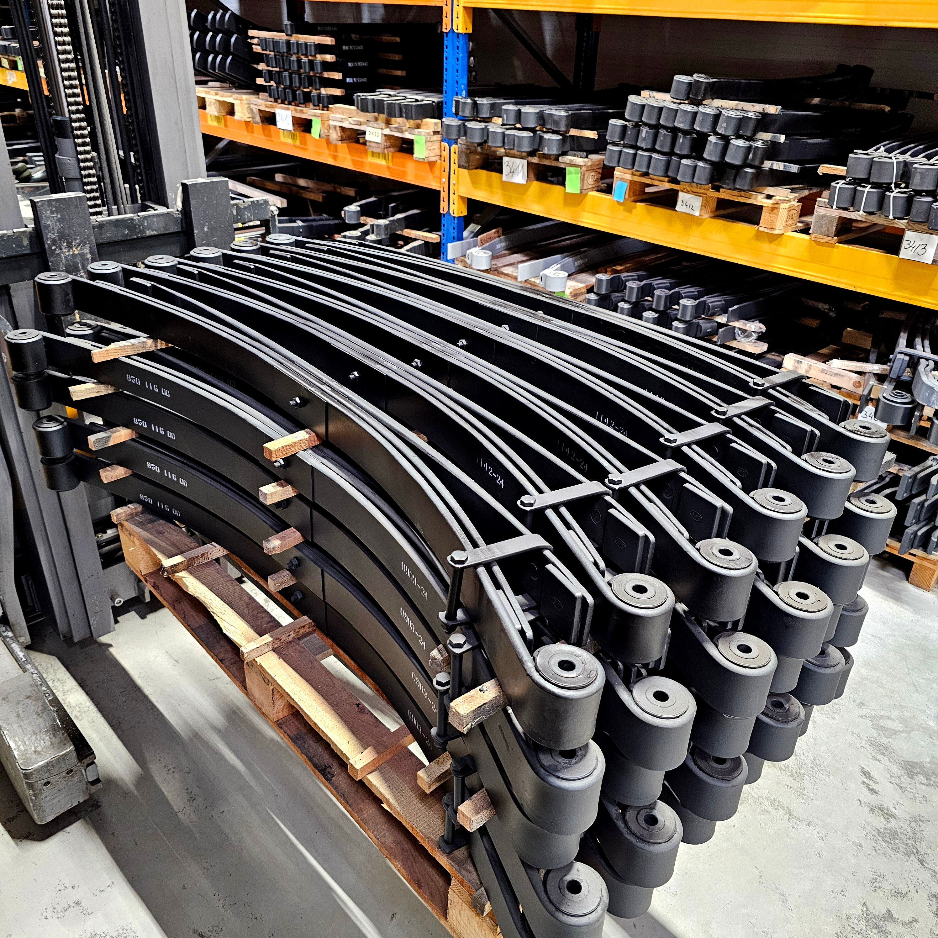 RENAULT MASTER FEDER HINTEN RECHTS/LINKS