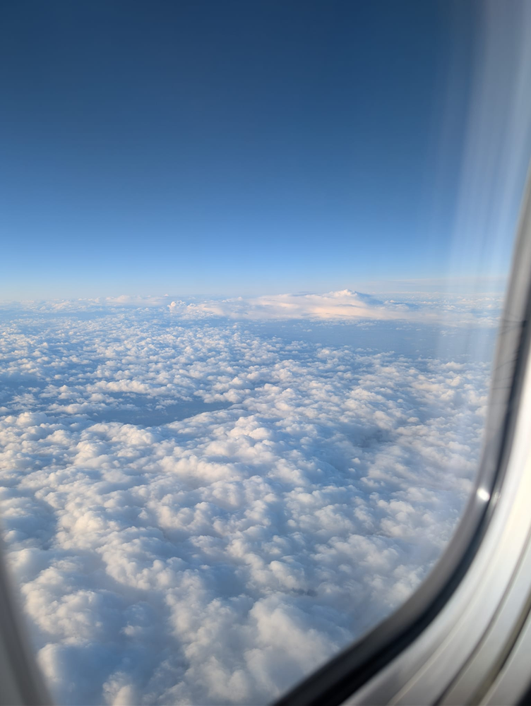 "Über den Wolken" - Über das Fliegen & die Flugangst + exklusive Tipps gegen Flugangst