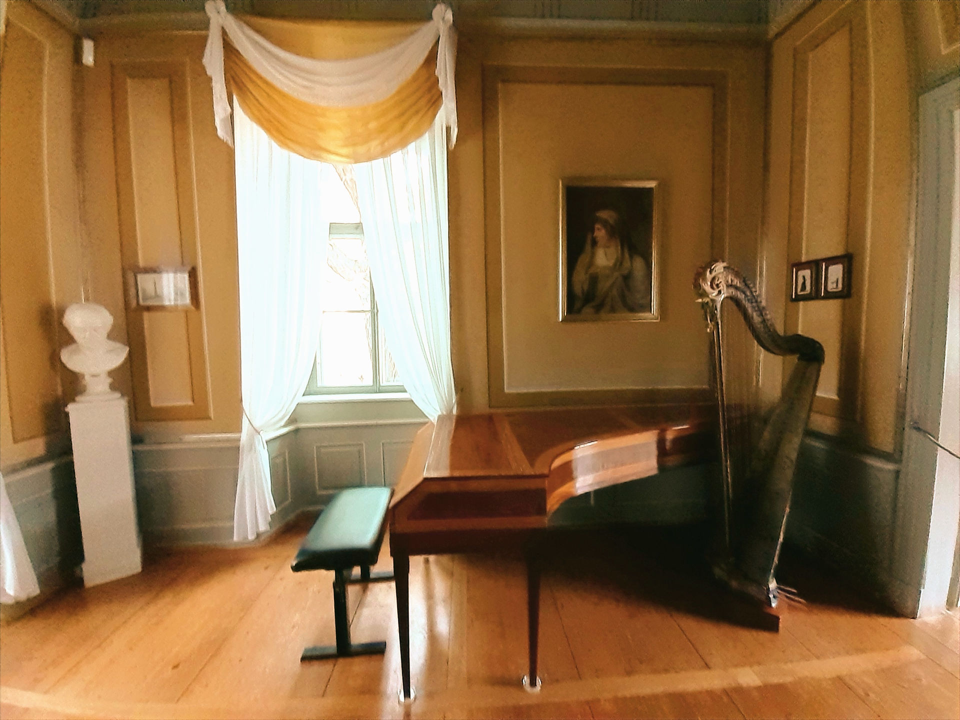 Musiksalon von Anna