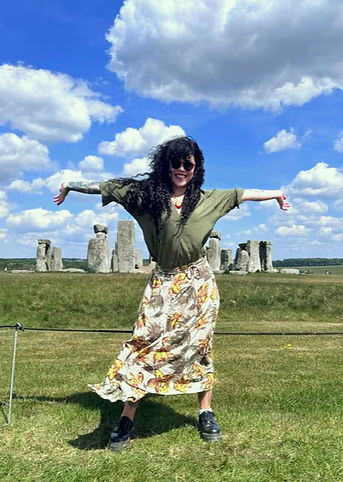 Online Holistic Therapist online and london, offering transformation through Kabbalah, family constellations, therapeutic tattoos. reiki. tarot.