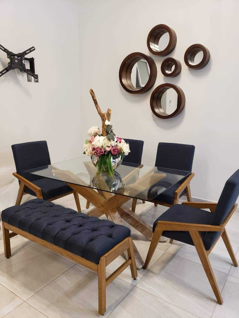 Miniatura: Comedor Troncoso