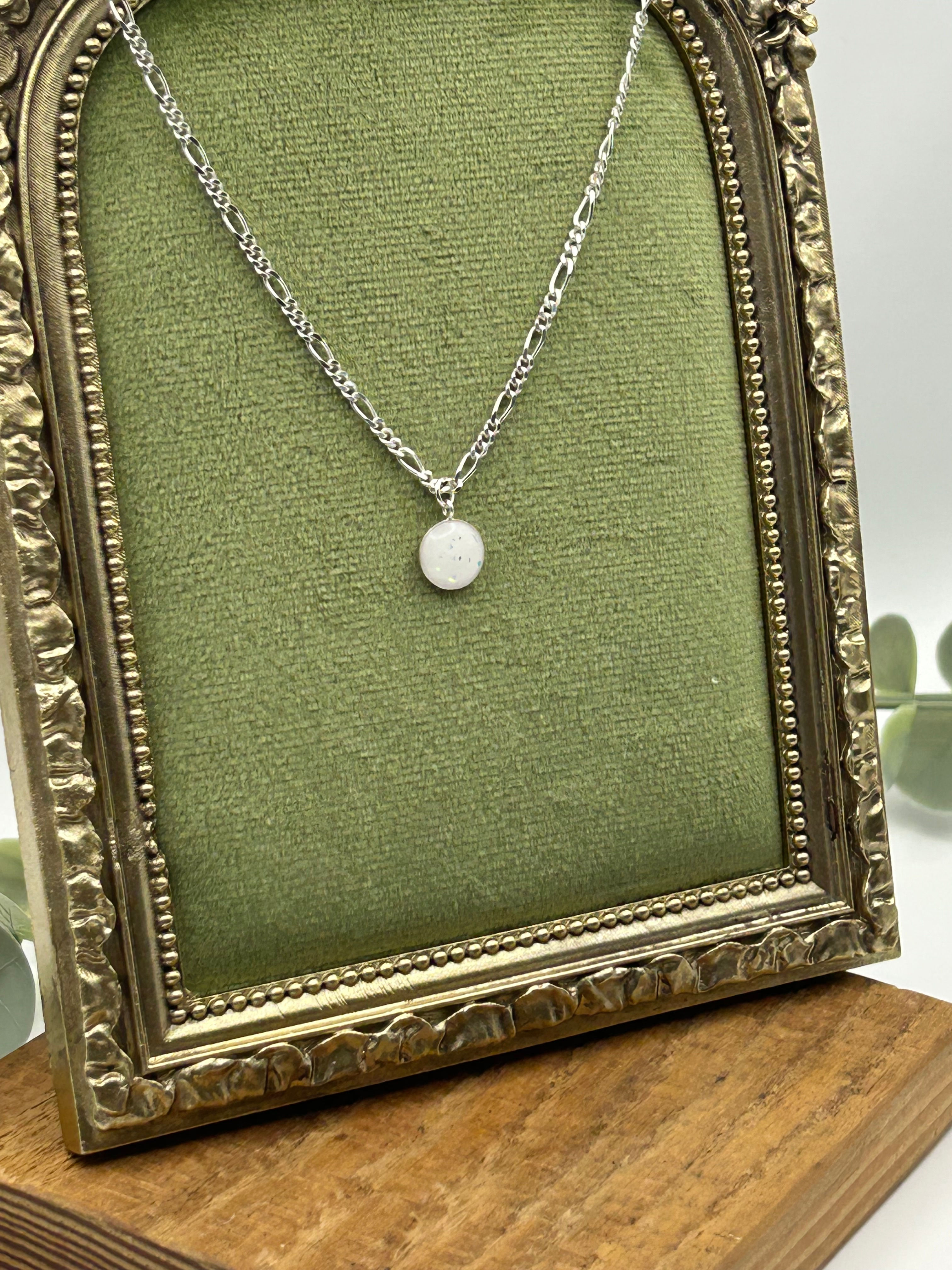 The Nova Round Necklace