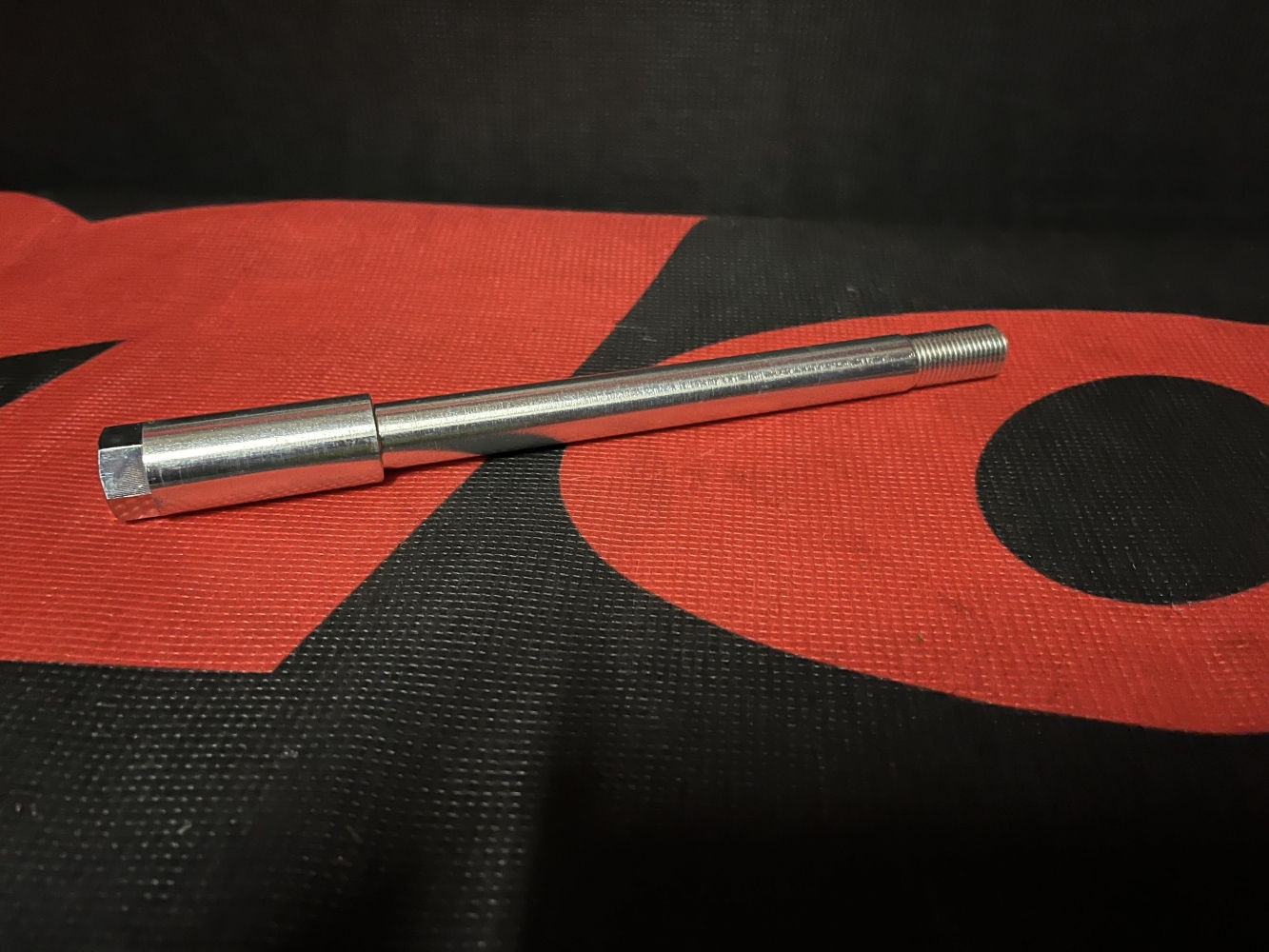 Axe de roue avant F20SM