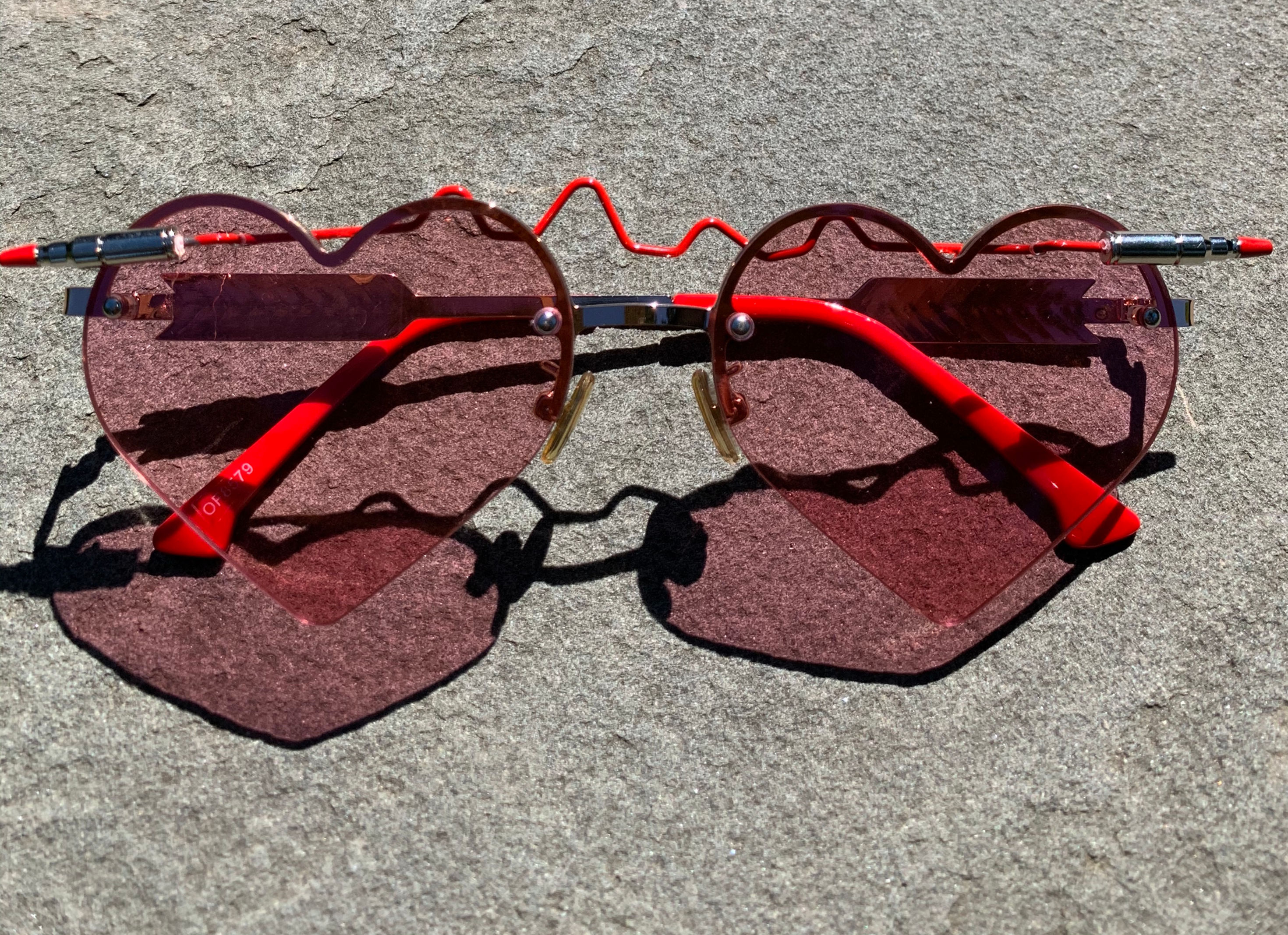DARLA HEART SHAPED LENS SUNGLASSES