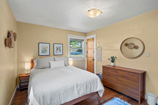 696 Liberty master bedroom.JPG