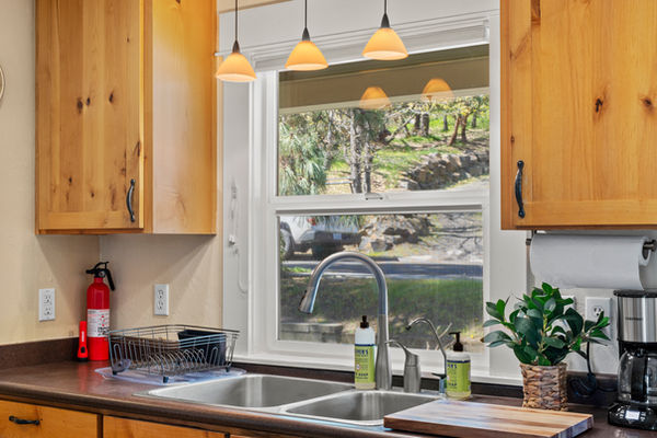 696 Liberty kitchen best photo.JPG
