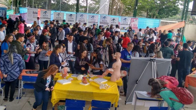 1º CONGRESSO DE PROFISSÕES DO ENSINO INTEGRAL NA
E.E. PROFª ERNESTA XAVIER RABELO ORSI