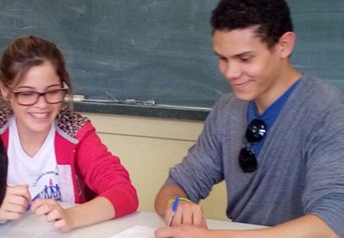 EX-ALUNO DA ESCOLA E.E. PROFª ERNESTA XAVIER RABELO ORSI, FELIPE BONI, APÓS CONCLUIR ESTUDOS EM PORT
