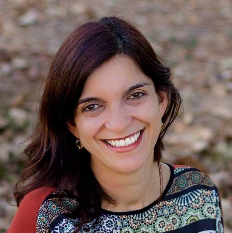 Profa. Dra. Priscila Becker Siqueira