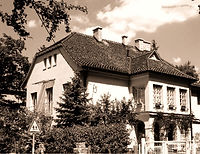 Karinthy Villa_edited.jpg