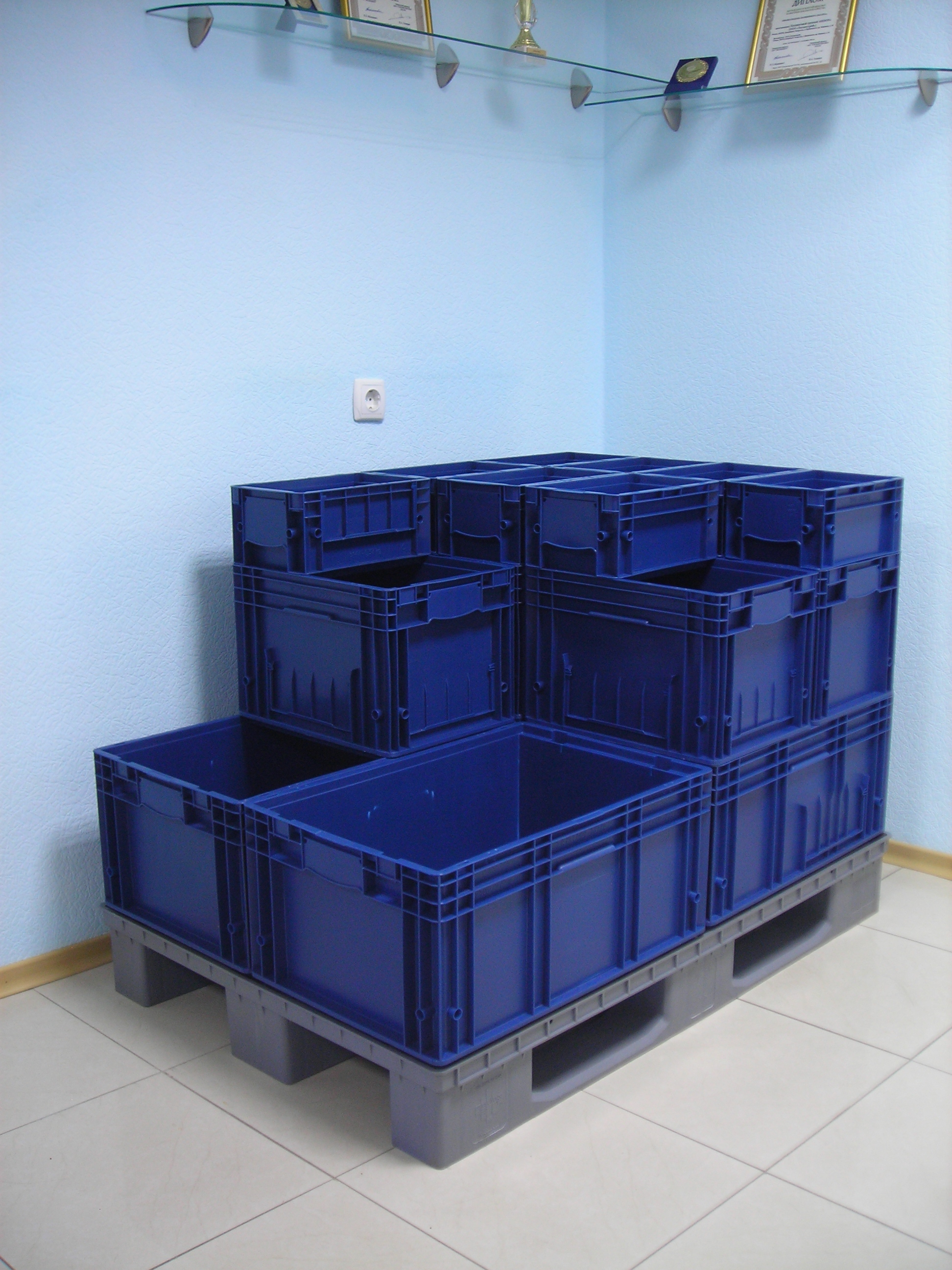 ящик полимерный многооборотный klt (rl-klt 4147). контейнер klt 297х196х147,5. складские контейнеры vda-klt. R-klt 4329. Klt 12.