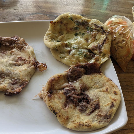 El Salvador: How to make friends and eat pupusas 