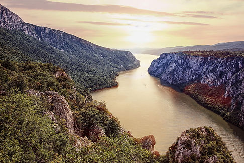 stevanaksentijevic-serbia-5332406_1920.jpg