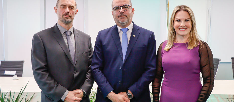 SINDPERS prestigia posse do corregedor-geral da DPE/RS