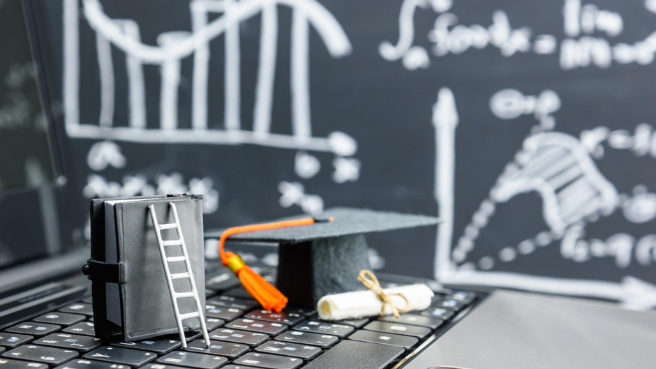 Plano de Carreira: Comissão ainda discute tabela de valoração de títulos