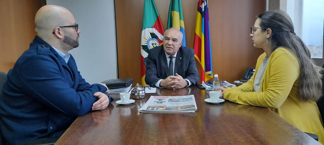 SINDPERS se reúne com líder do Podemos para discutir PL 146/21