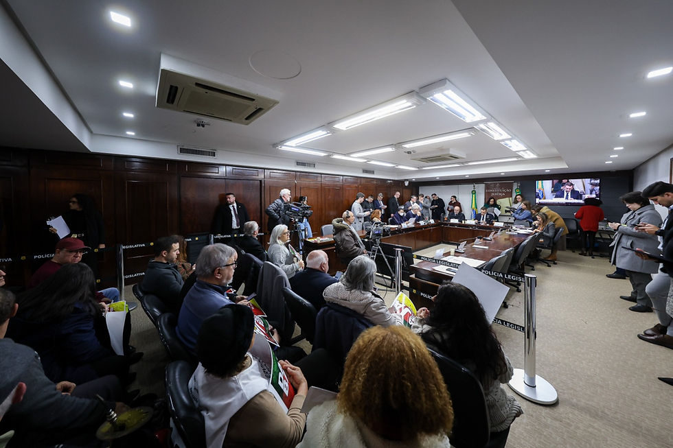 Sem quórum, CCJ adia votação da PEC da Data-Base; mobilização será decisiva