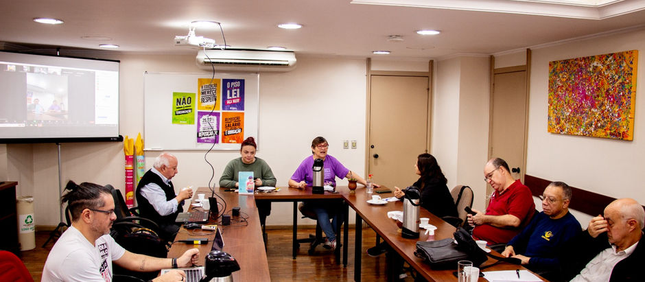 Frente dos Servidores discute ações contra juros abusivos em consignados suspensos do Banrisul