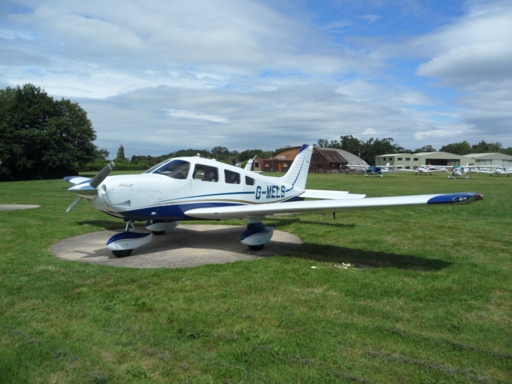 2006 Piper Archer III, England, United Kingdom, photo 1