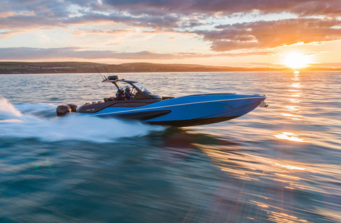 Hawk 38 Yacht