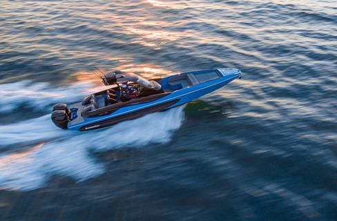 Hawk 38 Yacht
