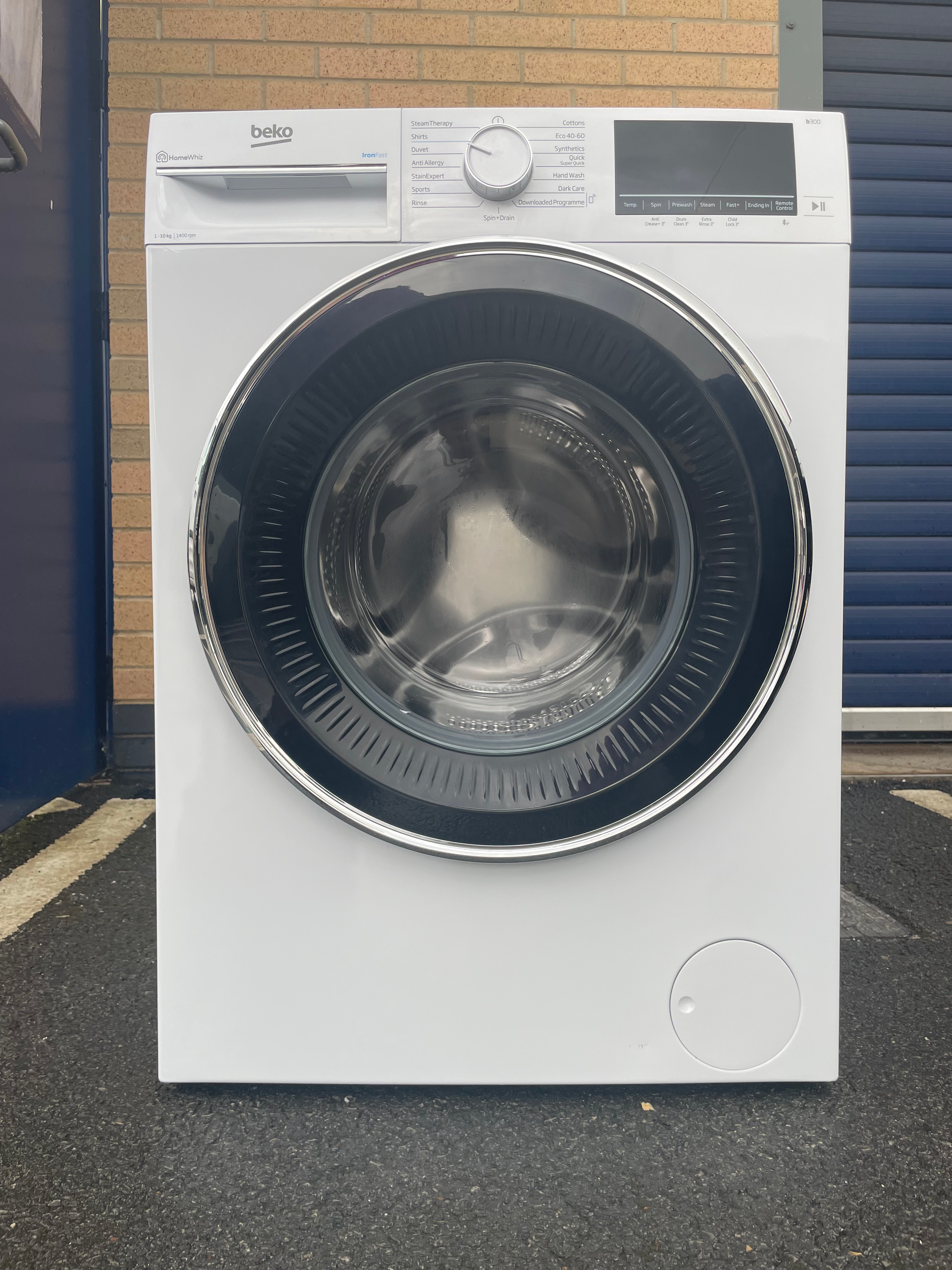 BEKO Pro B3W51042IW Bluetooth 10 kg 1400 Spin Washing Machine - White