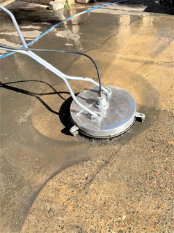 Turbo floor scrubber