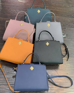 New in Available in all colours (9000) e