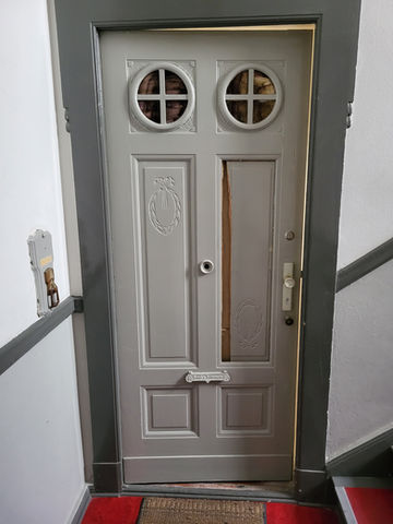 🔧 Projekt: Nachbau von Wohnungseingangstüren nach Feuerwehreinsatz – Berlin