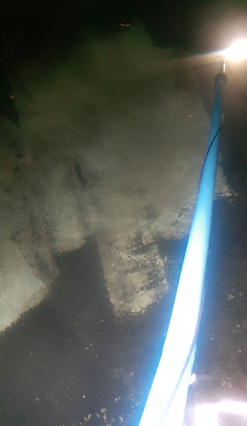 inside water tank cleaning